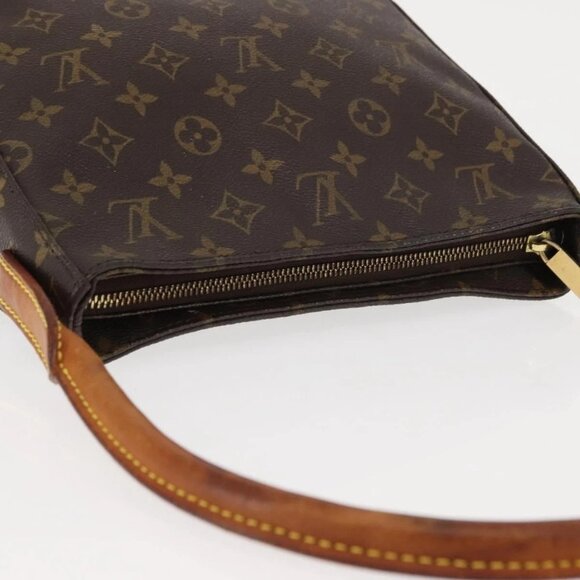 LOUIS VUITTON Monogram Looping MM Shoulder Bag - Picture 4 of 16